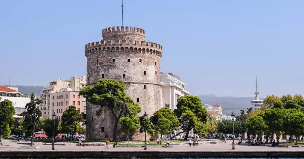 Uber in Thessaloniki: The White Tower, the city's most famous landmark, against a clear sky.